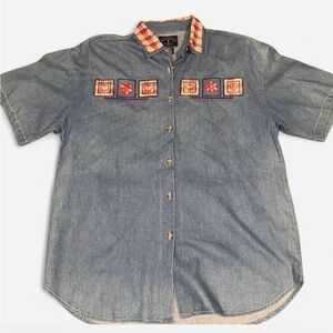 Women’s 100% cotton embroidered shirt with a heart and flower design